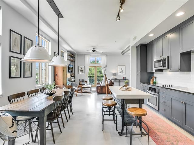 2235 E 6th St Unit #211