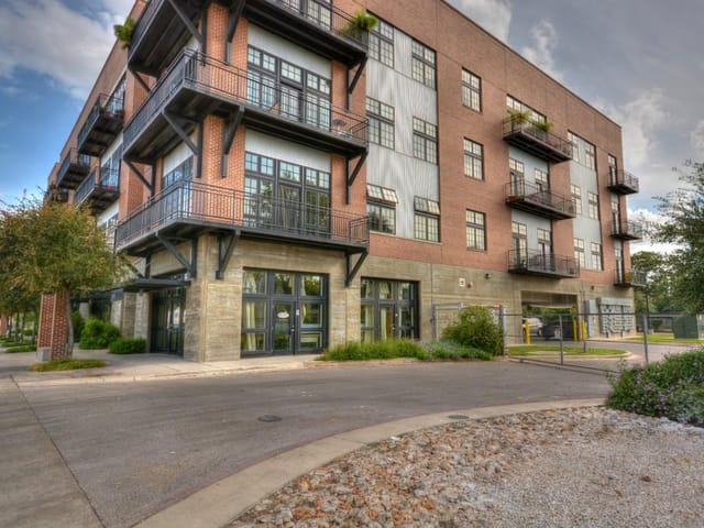 2235 E 6th St Unit #212