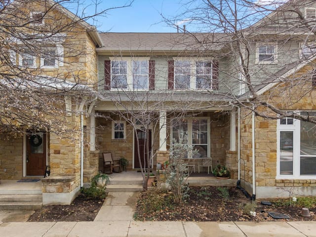 2237 Zach Scott St