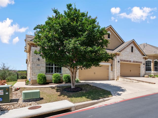 224 Darwins Way