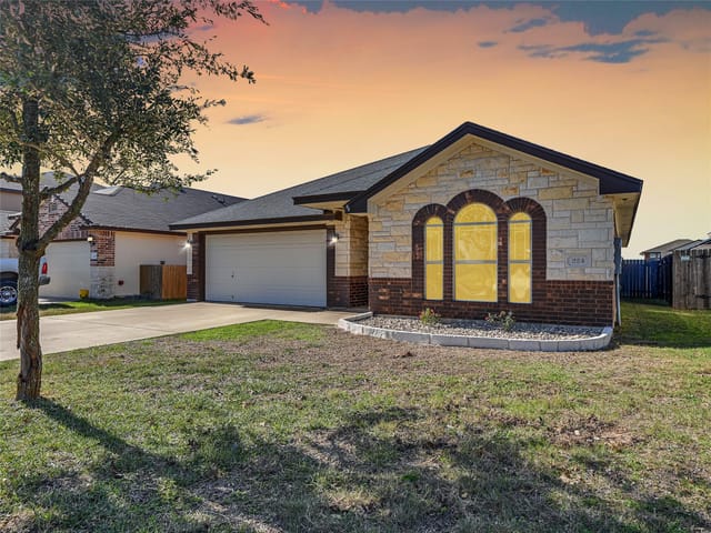 224 Geode LN