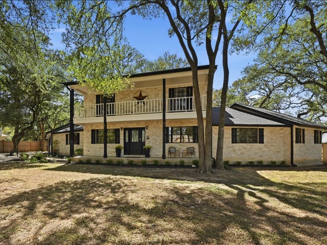 224 Maple DR