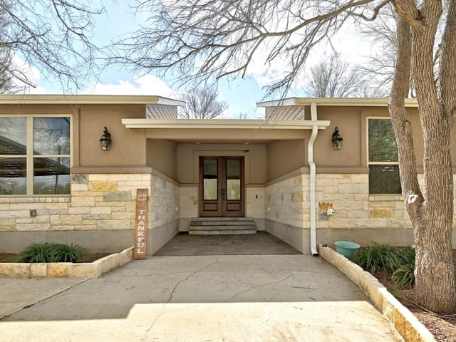 2247 Old Highway 20