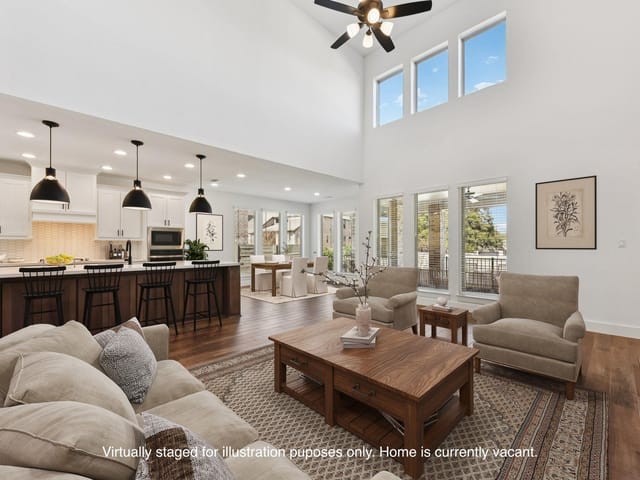 225 Ashmore Ln