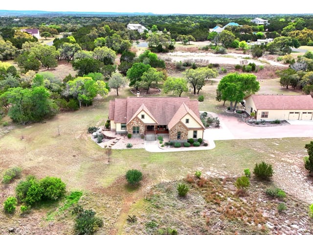 225 Blue Water Cv