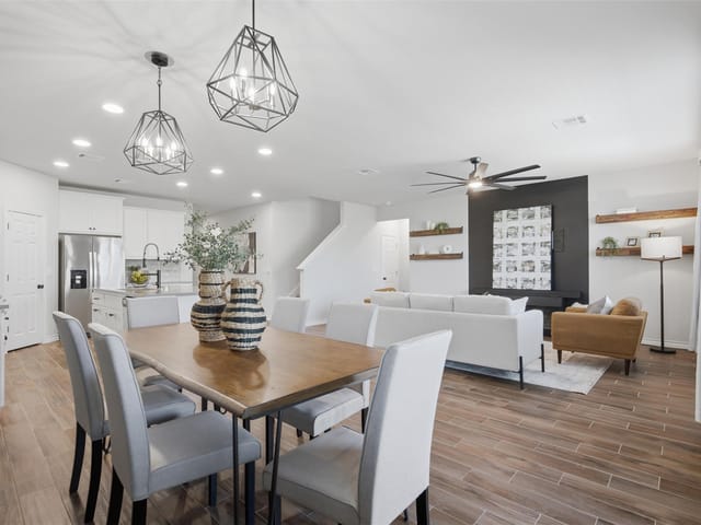225 Capstone RD