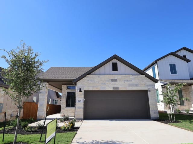 225 Grayson Elm Pass