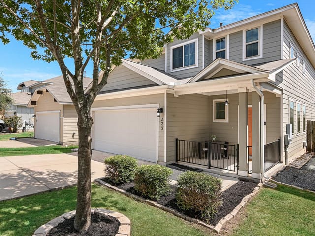 225 Vestral RD