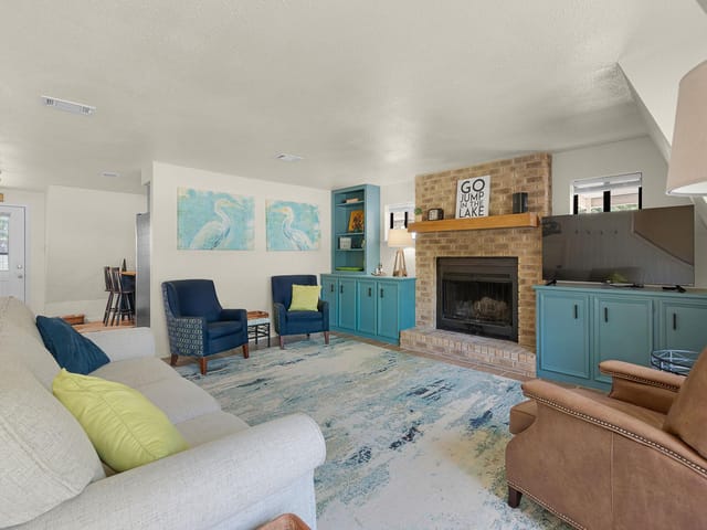 226 Big Oaks DR