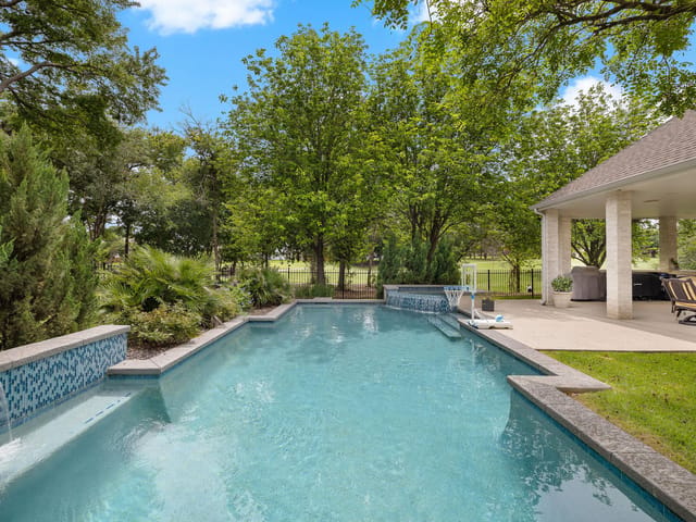 2263 Hamlet CIR