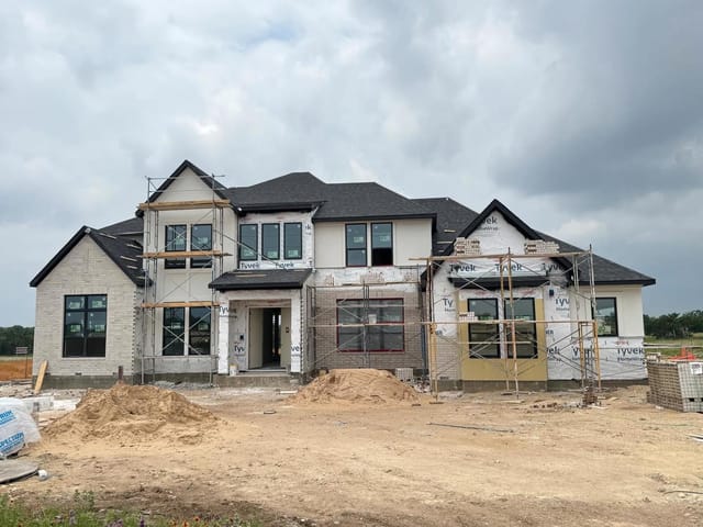 2269 Lineage LN