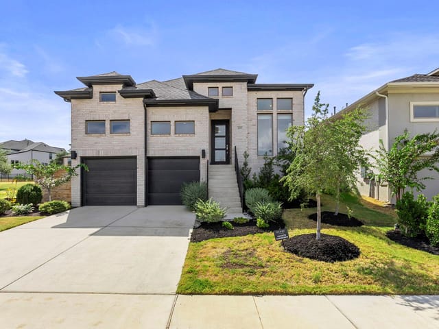 229 Bluff Creek LN