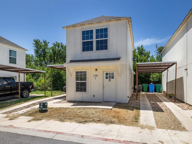230 Debus Dr Unit #108 B