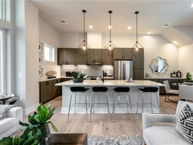 2300 Enfield RD Unit #304