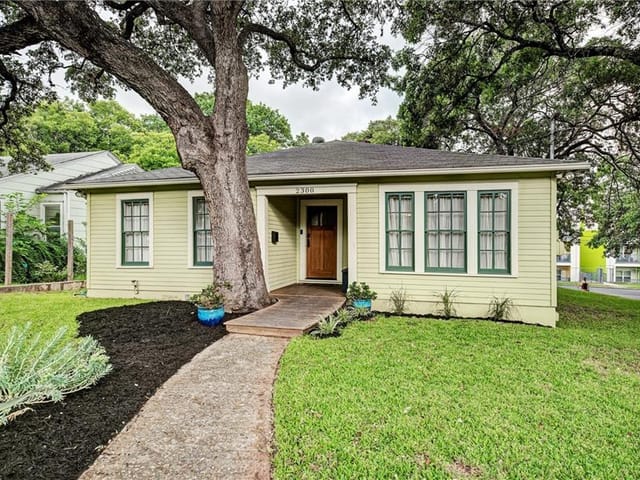 2300 Forest Ave