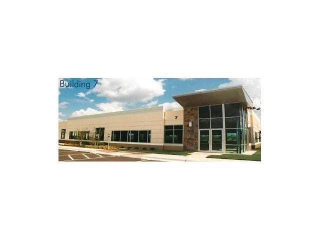 2300 Greenhill