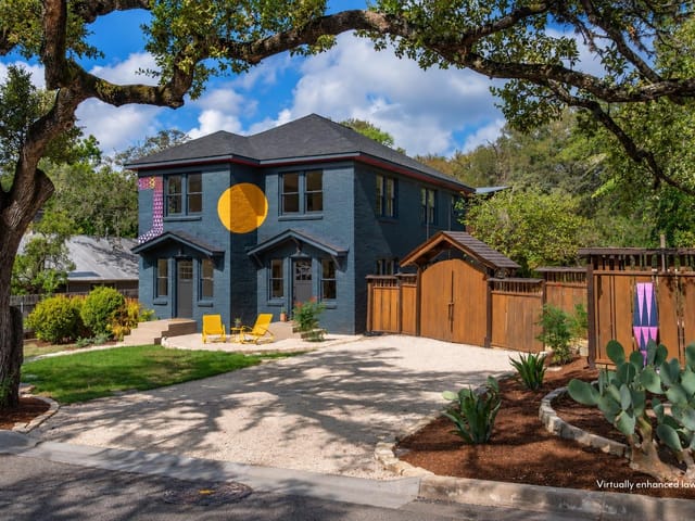 View 2300 Rae Dell Ave 2300 Rae Dell Ave - property photo 1 - Luxury home in Austin, TX