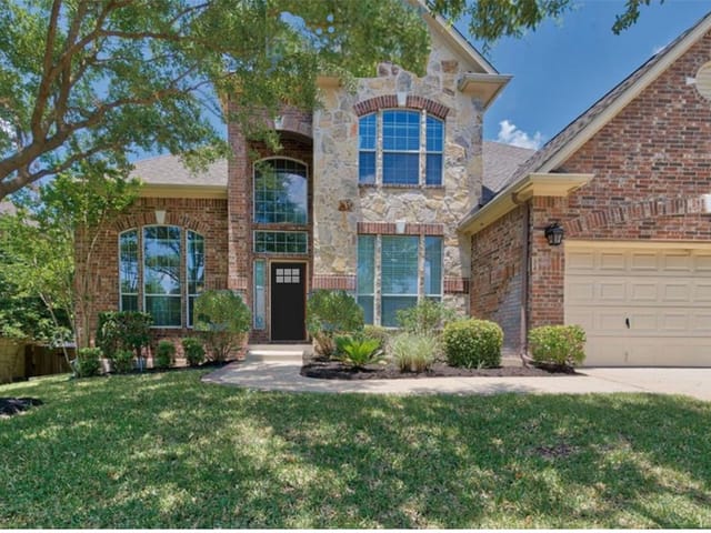 2300 Rio Mesa Dr