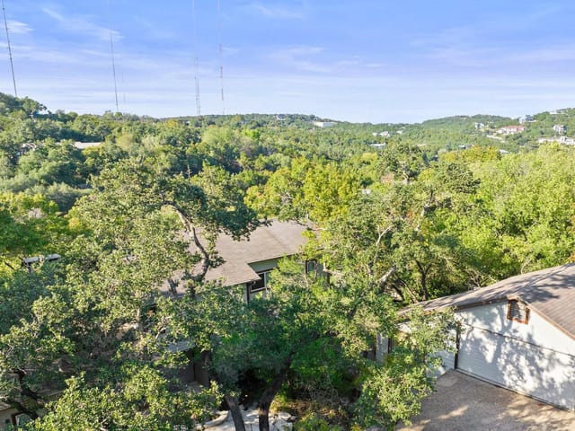 2300 Toro Canyon Rd