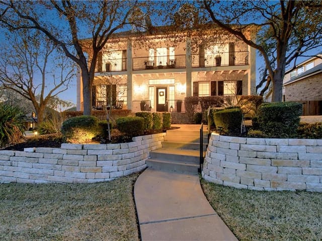 2300 Via Cordova Ct