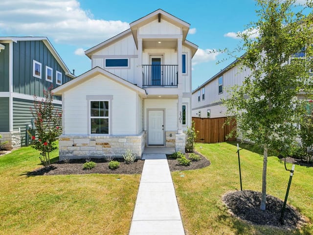 2301 Oscar Eli PL