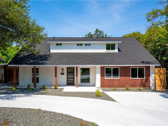 2302 Alta Vista Ave