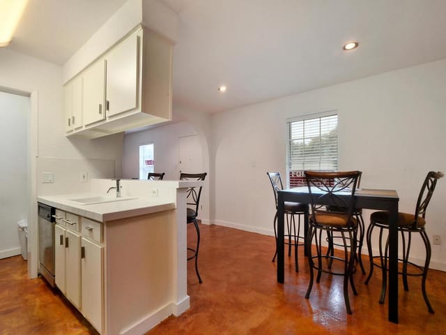 2302 East Side Dr Unit #11