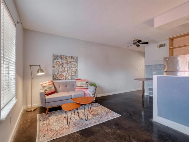2302 East Side Dr Unit #15