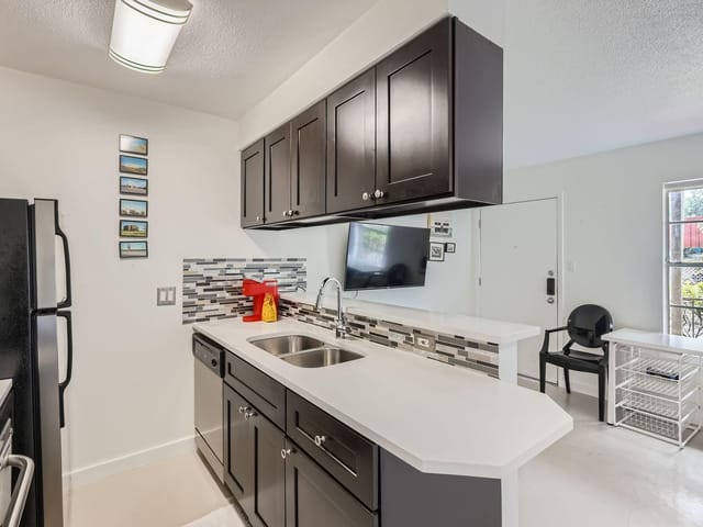 2302 East Side Dr Unit #3