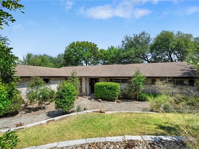2302 Spring Creek Dr