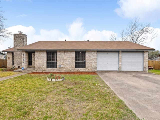 2303 Carolyn Dr