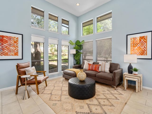 2303 Doral DR