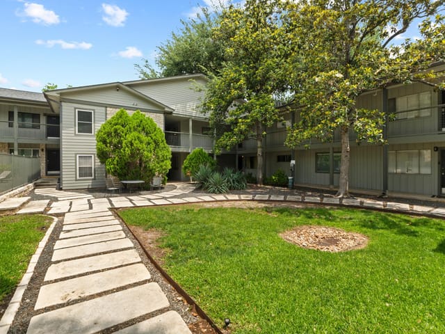 2303 East Side DR Unit #211