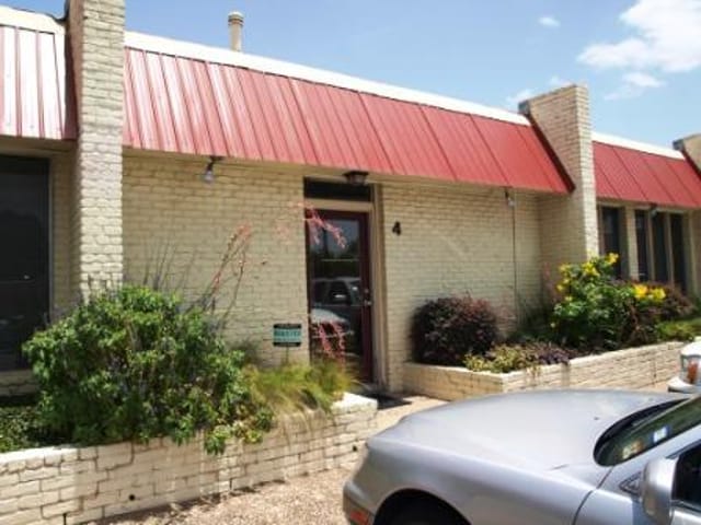 2304 Hancock Dr Unit #B-4