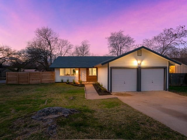 2305 Aldford Dr