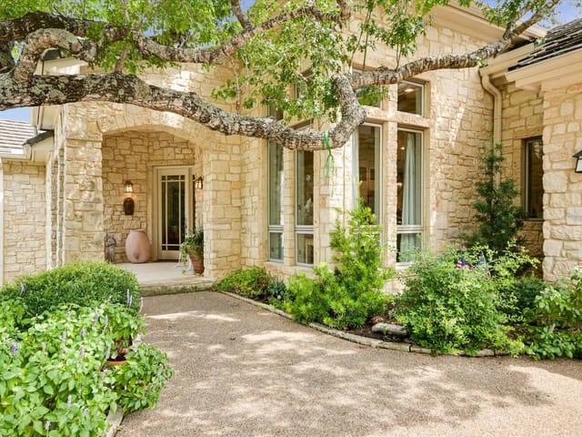 2305 Barton Creek Blvd Unit #20
