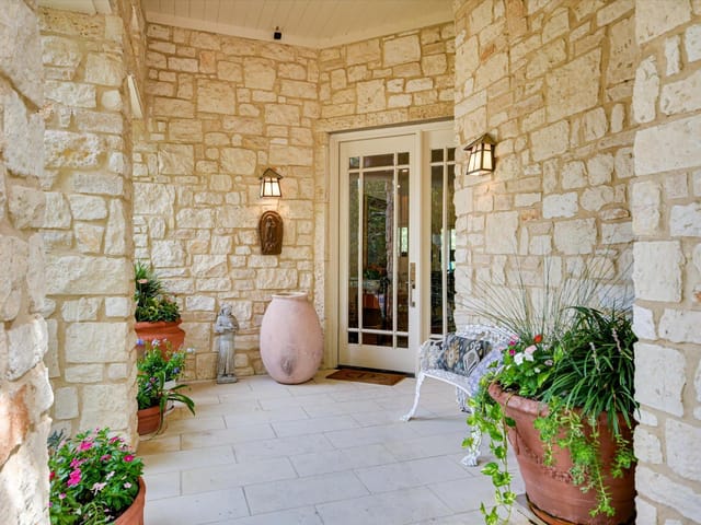 2305 Barton Creek BLVD Unit #20