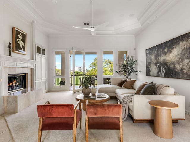 2305 Barton Creek BLVD Unit #25