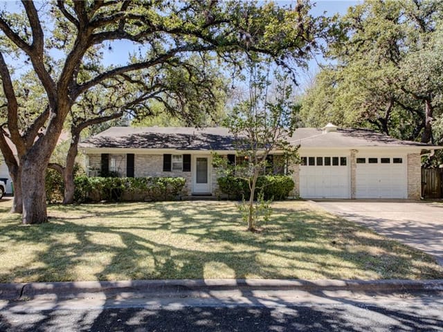 2305 Falcon Hill Dr