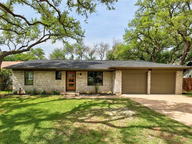 2305 Falcon Hill Dr