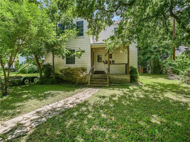 2305 Longview Unit #A, B, C