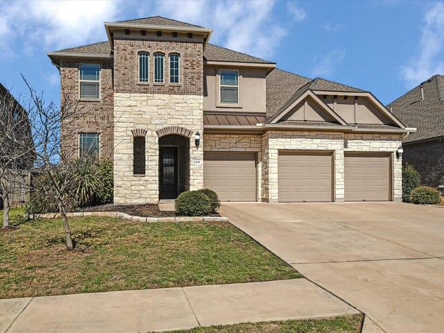 2305 Millbrook Loop