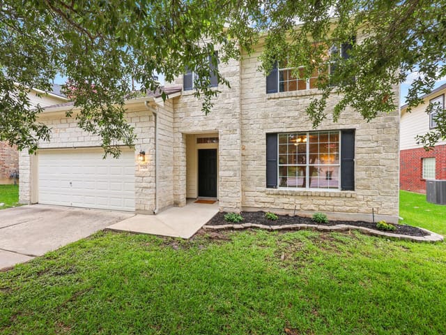 2306 Caprock PL