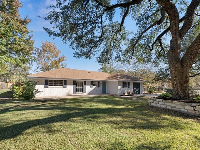 2306 Rustic Oak Ln