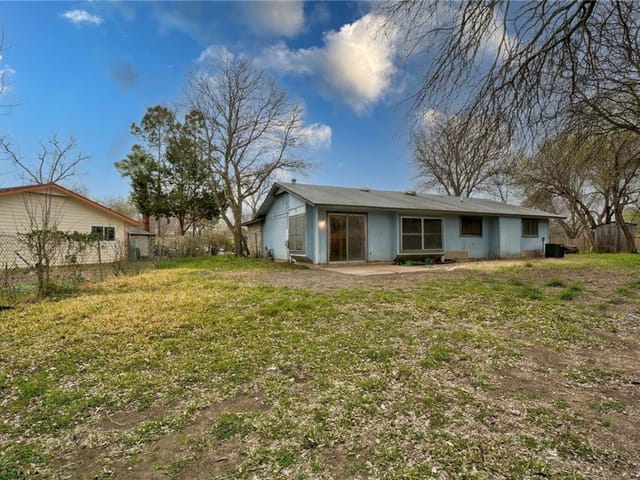 2306 Tamarisk Cir