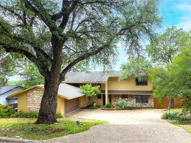 2307 Cypress Pt E