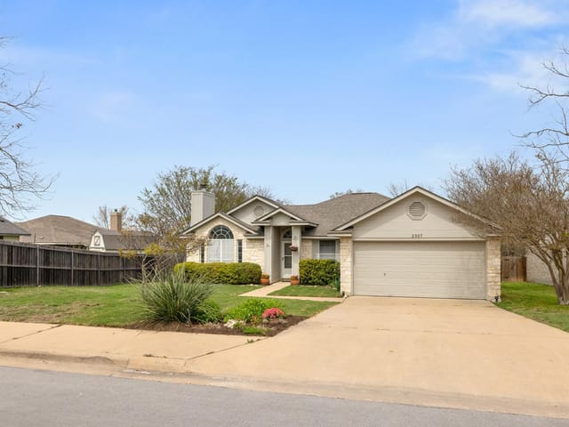 2307 Darnell Dr