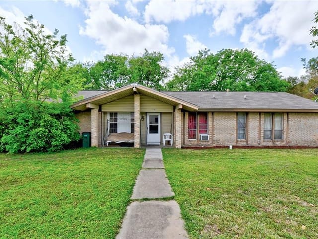 2307 Deadwood Dr