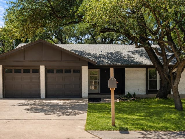 2307 Dijon DR