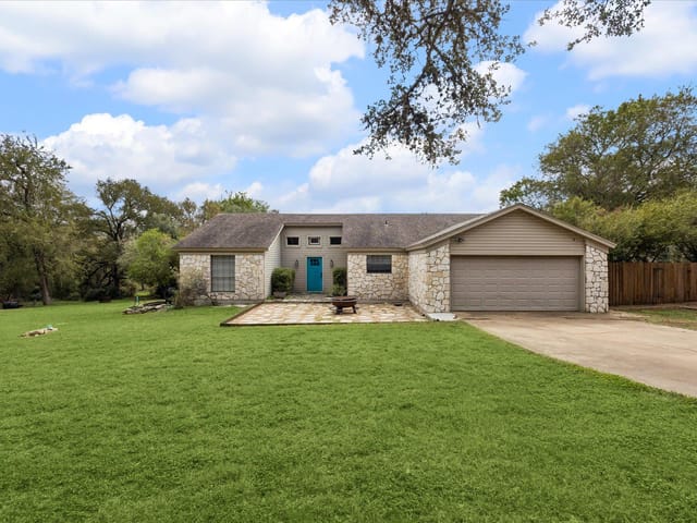 2307 Sparrow DR